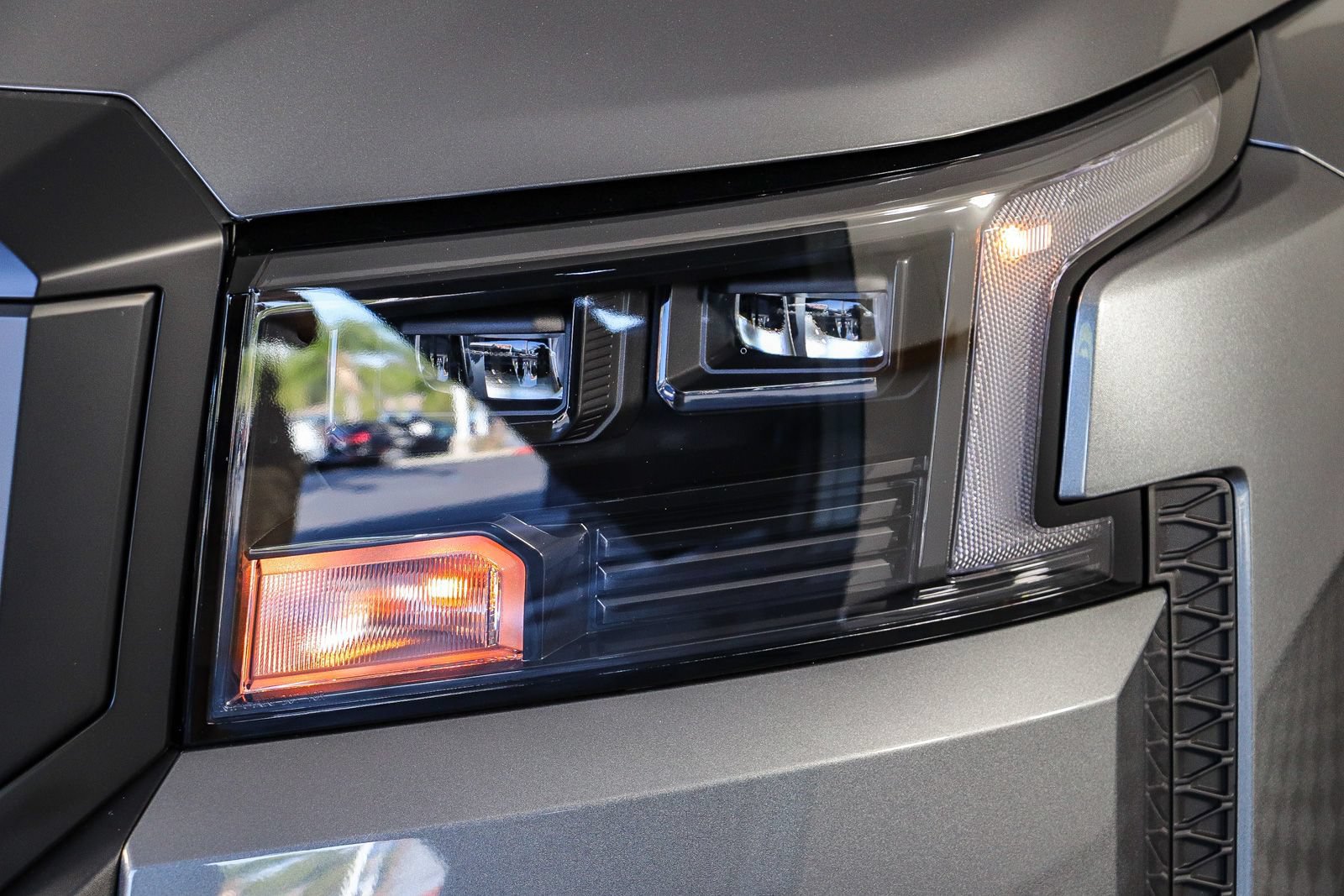 New 2027 Nissan Frontier S w/ Tow Package RWD image 4