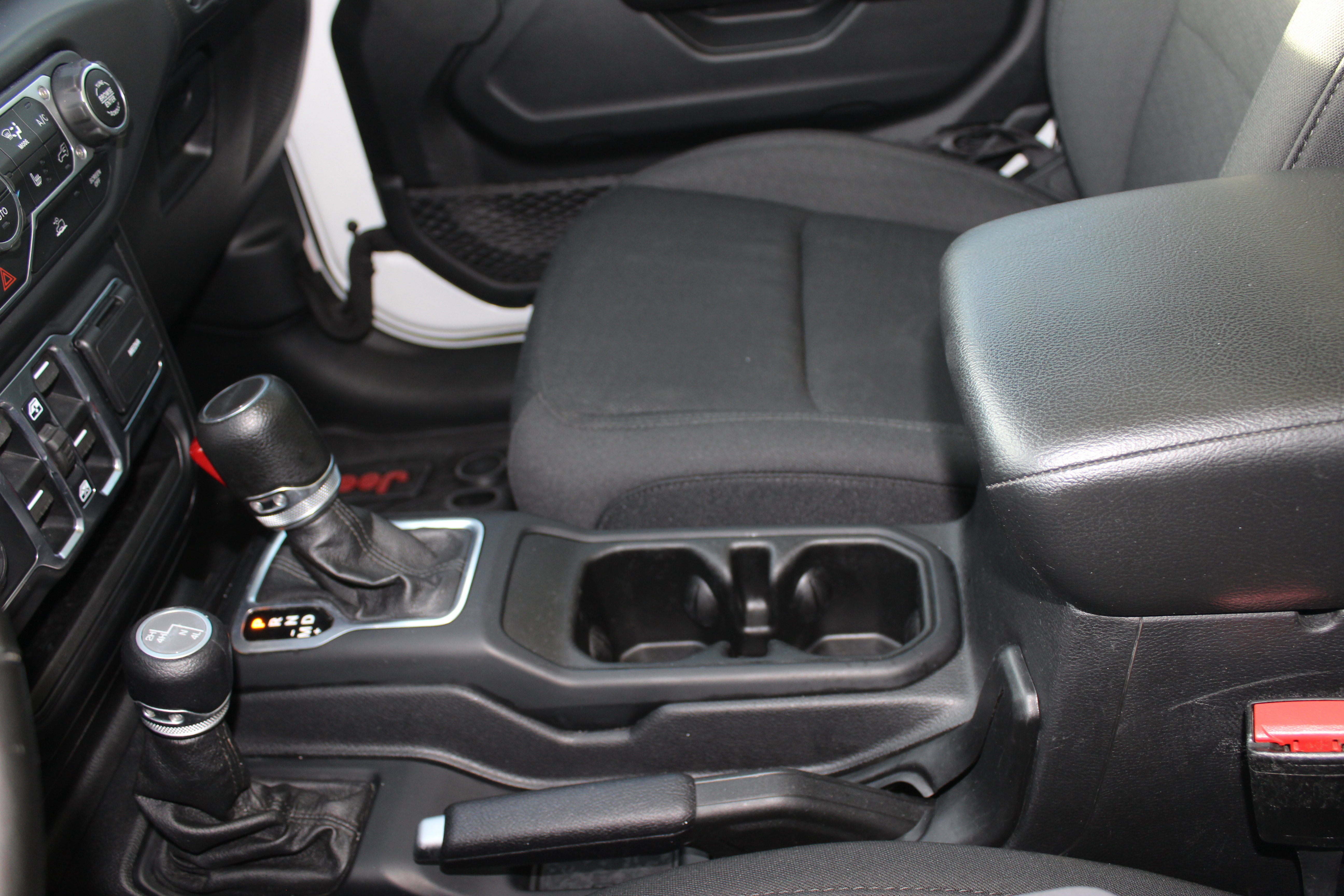 Used 2020 Jeep Gladiator Sport image 10