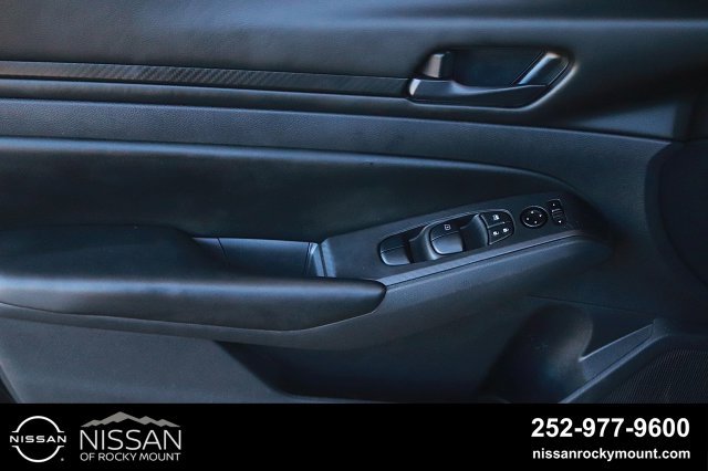 Used 2023 Nissan Altima 2.5 S FWD image 9