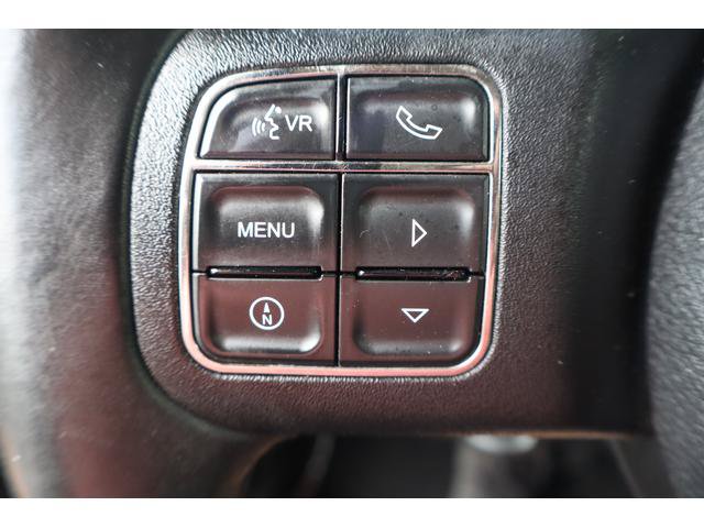 Used 2012 Jeep Wrangler Unlimited Sahara w/ Dual Top Group AWD/4WD image 9