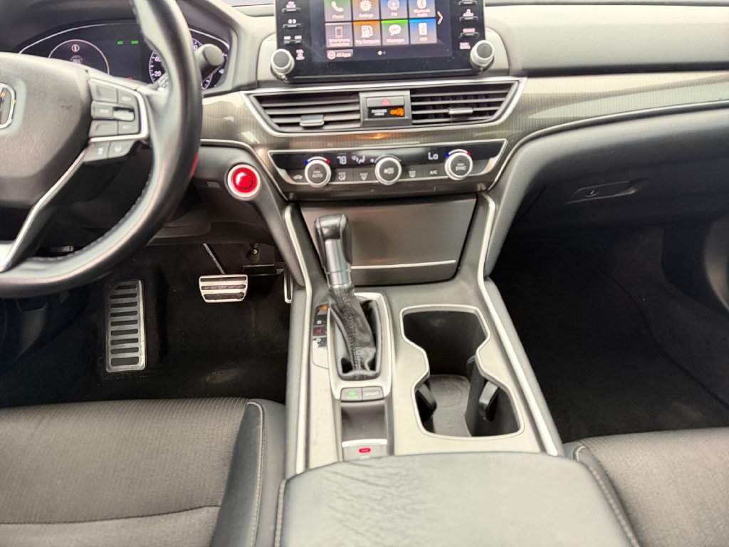 Used 2018 Honda Accord Sport image 11