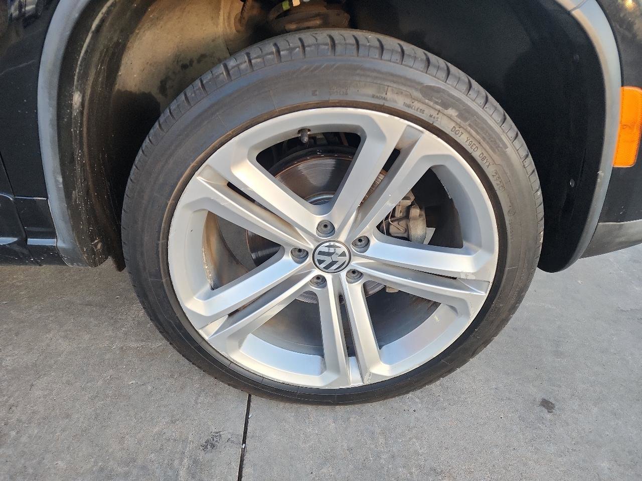 Used 2014 Volkswagen Tiguan R-Line image 24