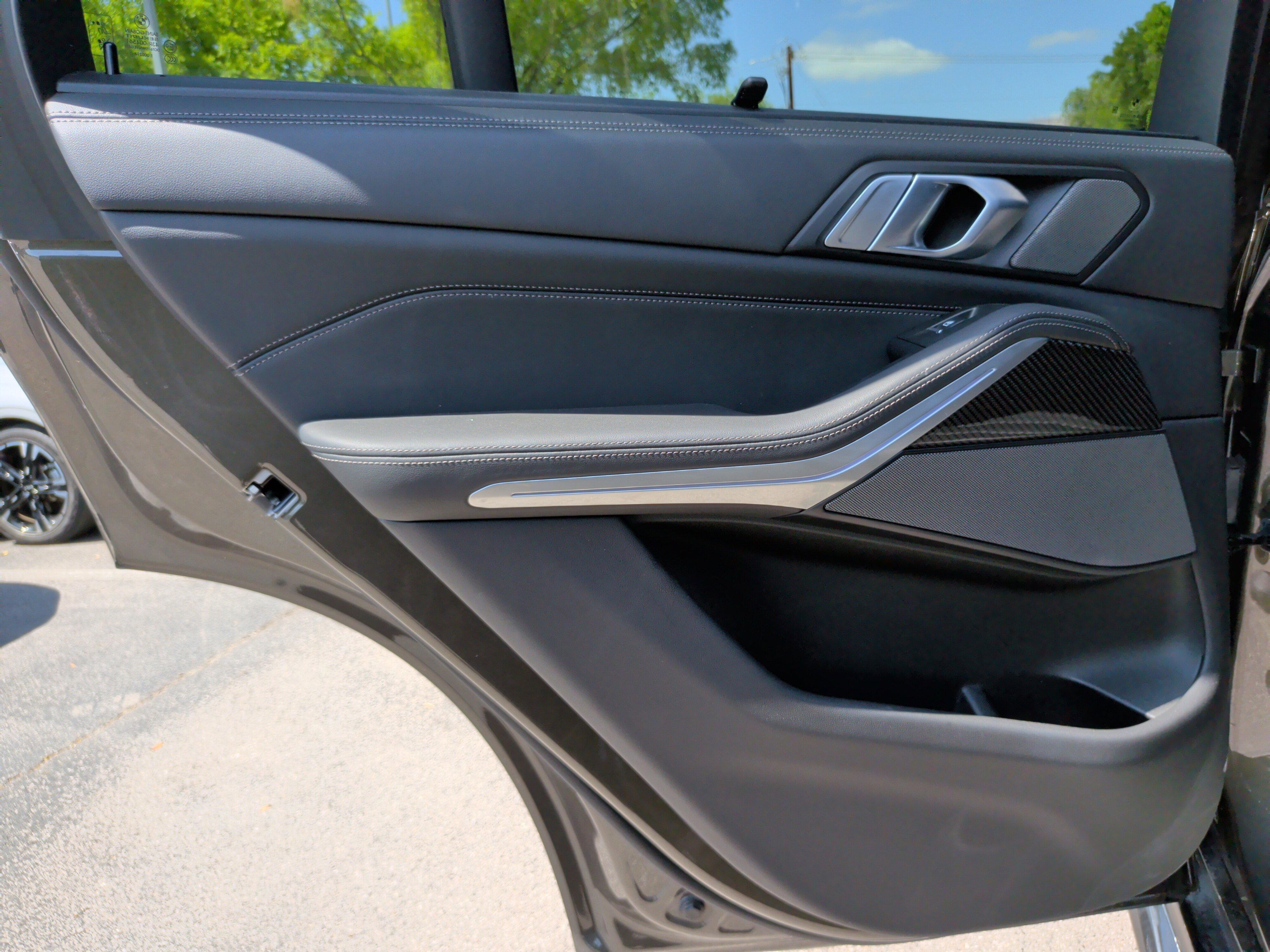 Certified 2024 BMW X5 M60i w/ Executive Package image 37