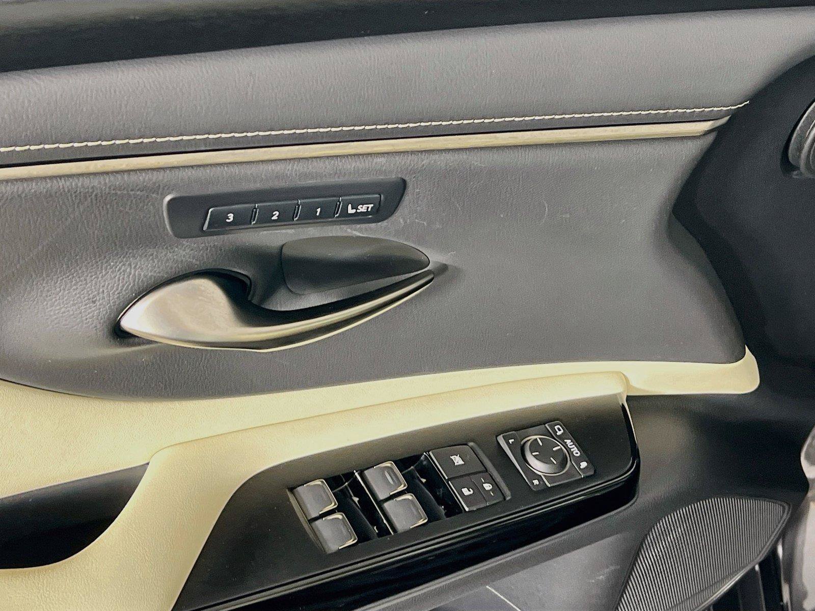 Used 2022 Lexus ES 350 w/ Premium Package FWD image 19