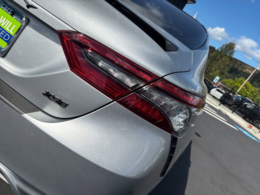 Used 2023 Toyota Camry XSE image 32
