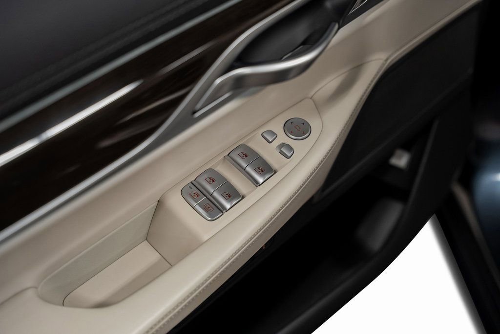 Used 2020 BMW 740i w/ Premium Package image 66