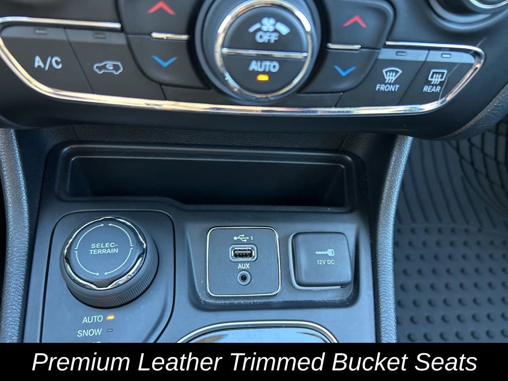 Used 2019 Jeep Cherokee Limited image 25