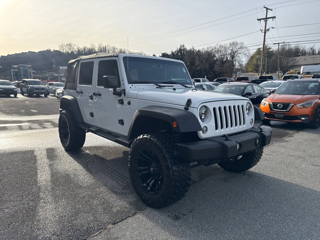 Used 2016 Jeep Wrangler Unlimited Rubicon w/ Connectivity Group video 1