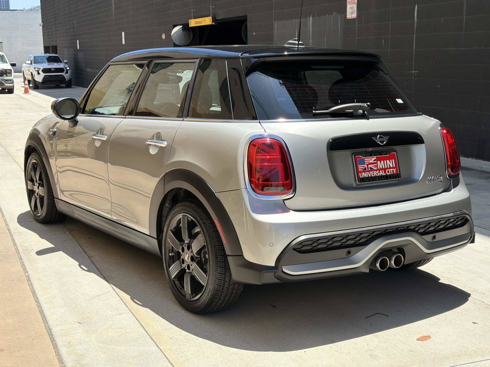 Certified 2023 MINI Cooper S FWD image 4