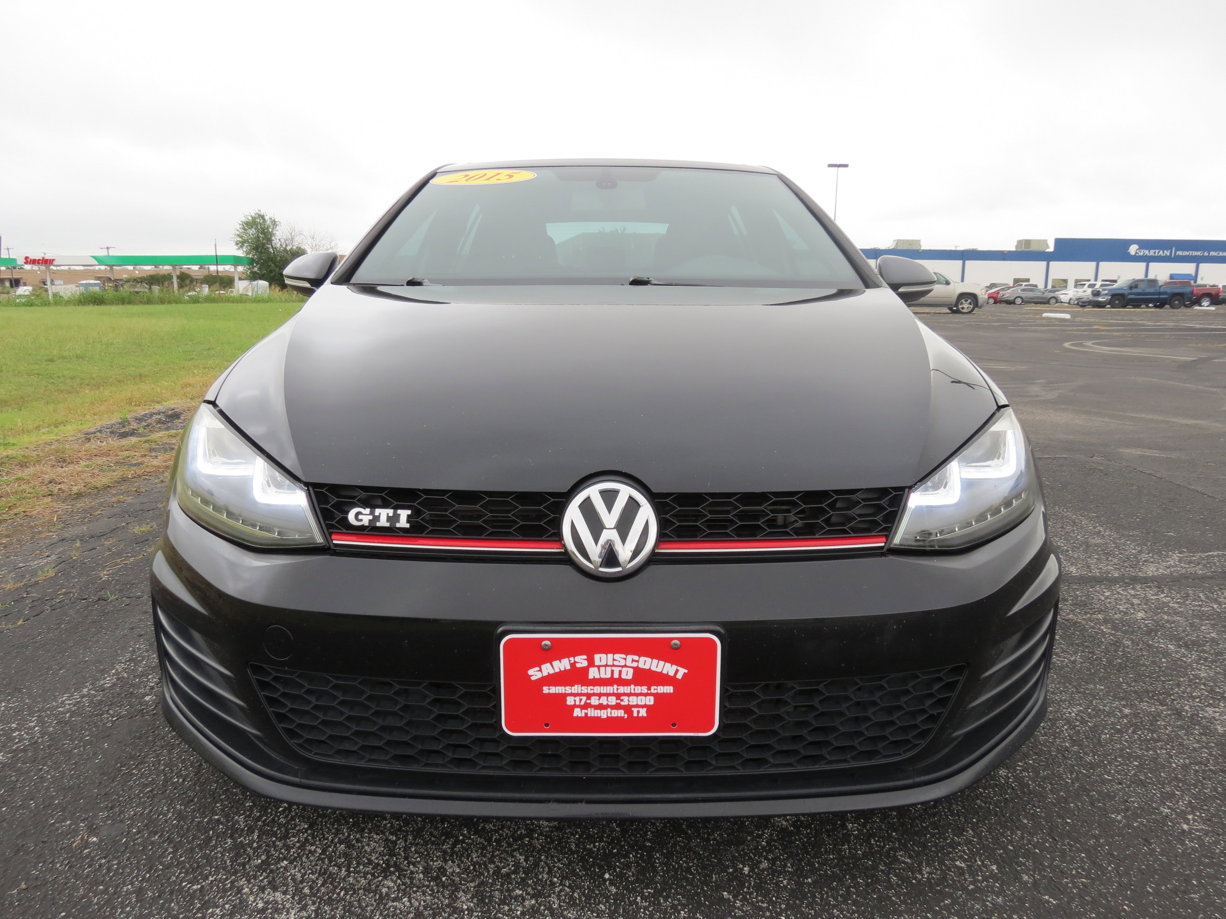 Used 2015 Volkswagen GTI SE FWD image 7