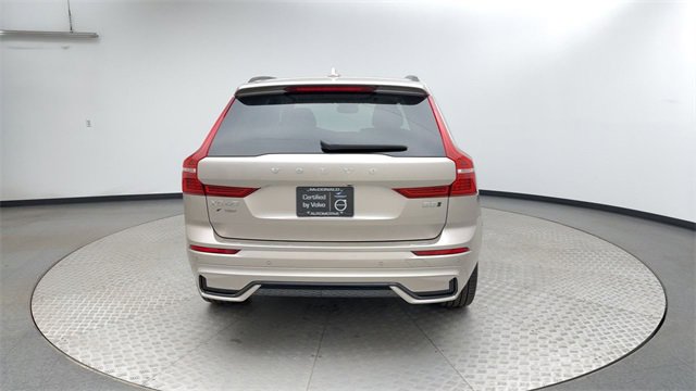 Certified 2025 Volvo XC60 B5 Ultra w/ Protection Package Premier image 3