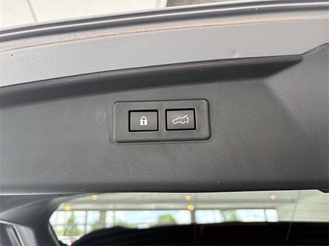 Used 2023 Subaru Outback Premium image 17