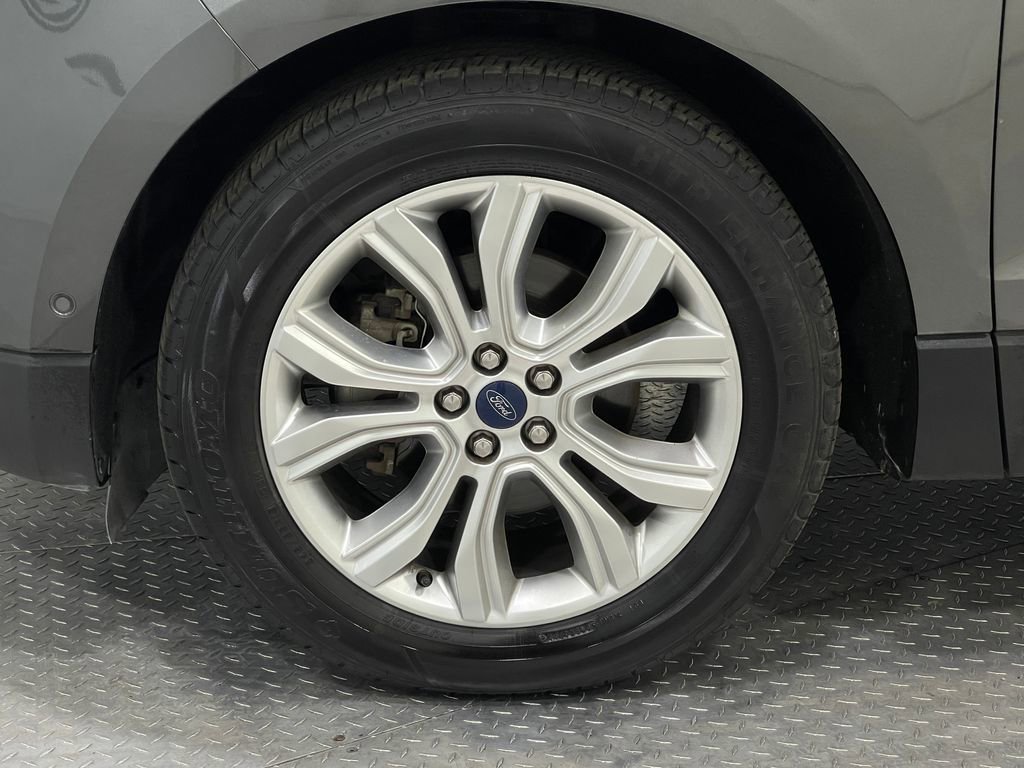 Used 2020 Ford Edge Titanium w/ Equipment Group 301A image 36