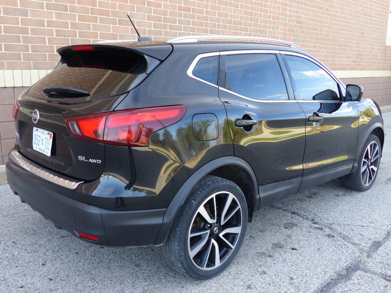Used 2018 Nissan Rogue Sport SL w/ SL Premium Package AWD/4WD image 13