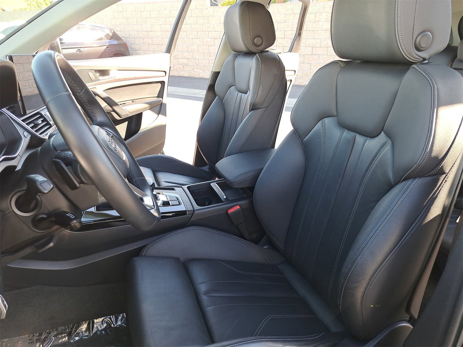 Used 2022 Audi Q5 e Premium w/ Convenience Package image 15