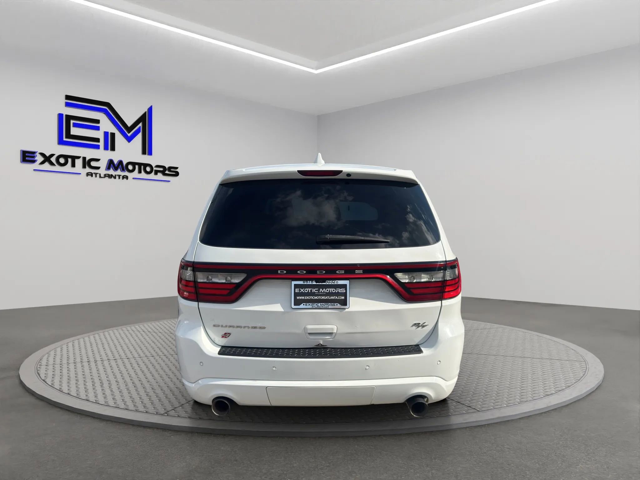 Used 2018 Dodge Durango R/T image 4