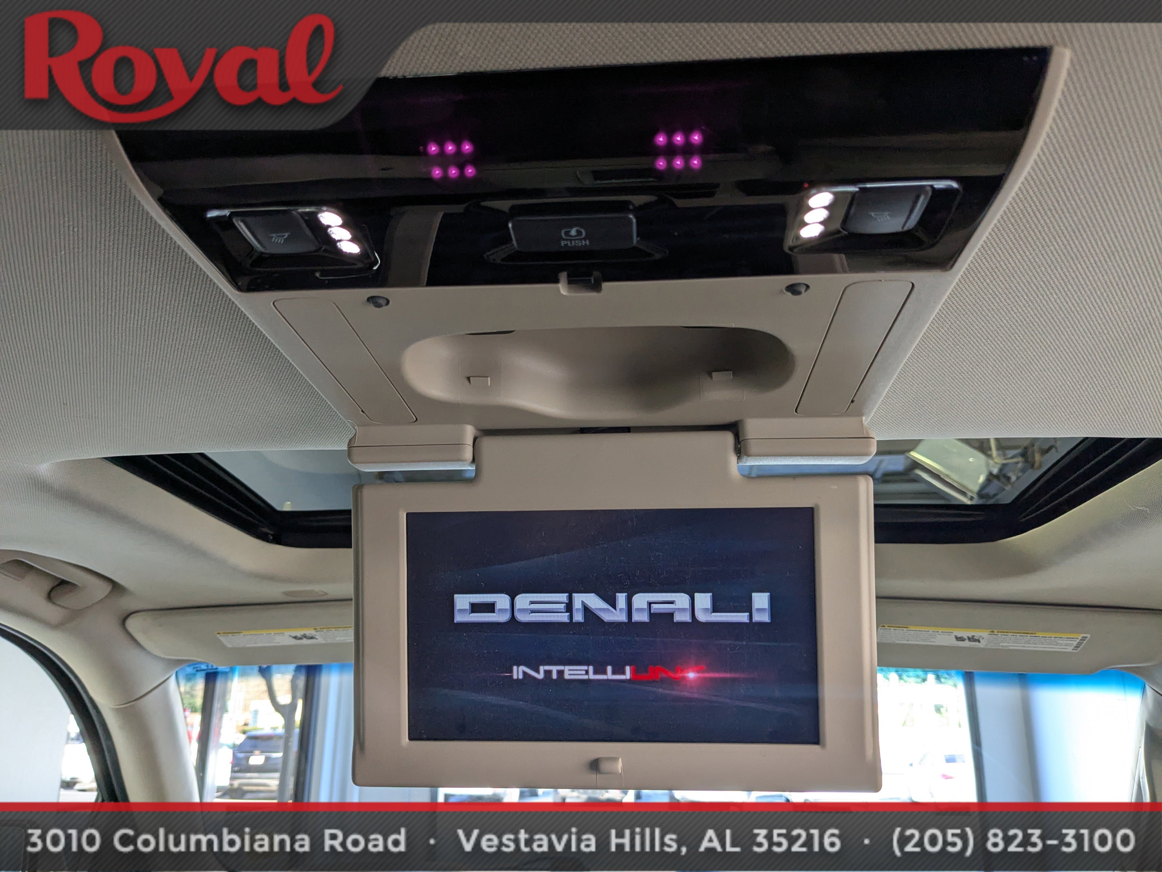Used 2019 GMC Yukon Denali w/ Denali Ultimate Package image 11