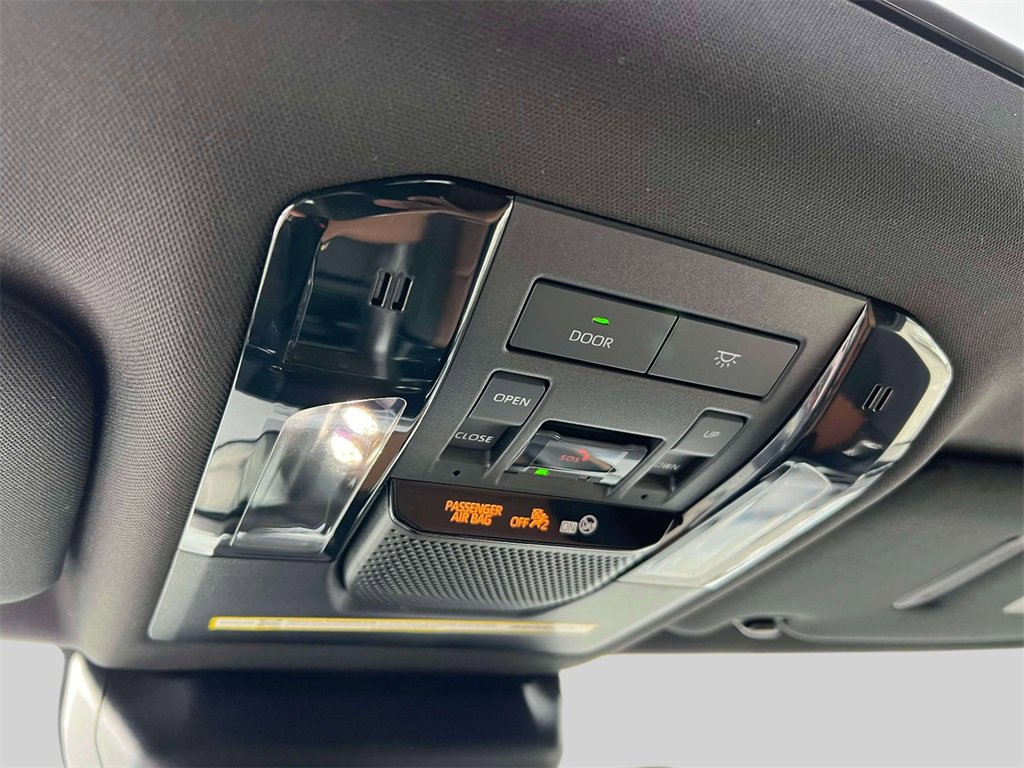 Certified 2024 Lexus GX 550 w/ Cold Area Package image 32