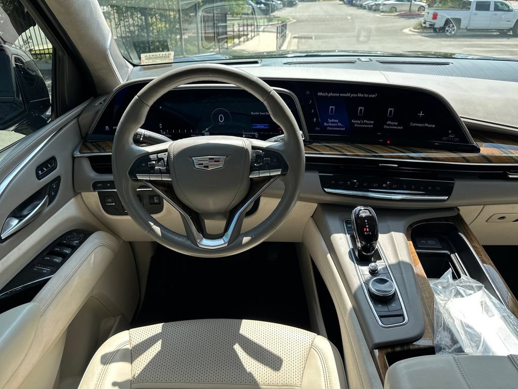 Used 2022 Cadillac Escalade Sport Platinum w/ Heavy-Duty Trailer Package AWD/4WD image 29
