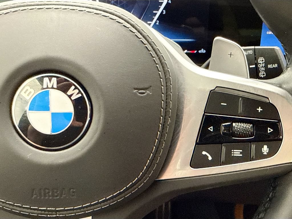 Used 2024 BMW X7 xDrive40i w/ M Sport Package AWD/4WD image 12