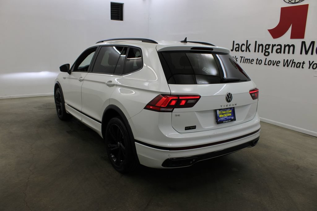 Used 2023 Volkswagen Tiguan SE R-Line FWD image 3