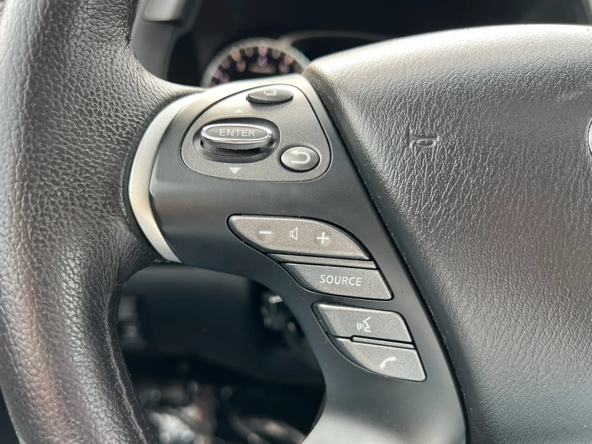 Used 2013 INFINITI JX35 AWD w/ Premium Pkg image 25