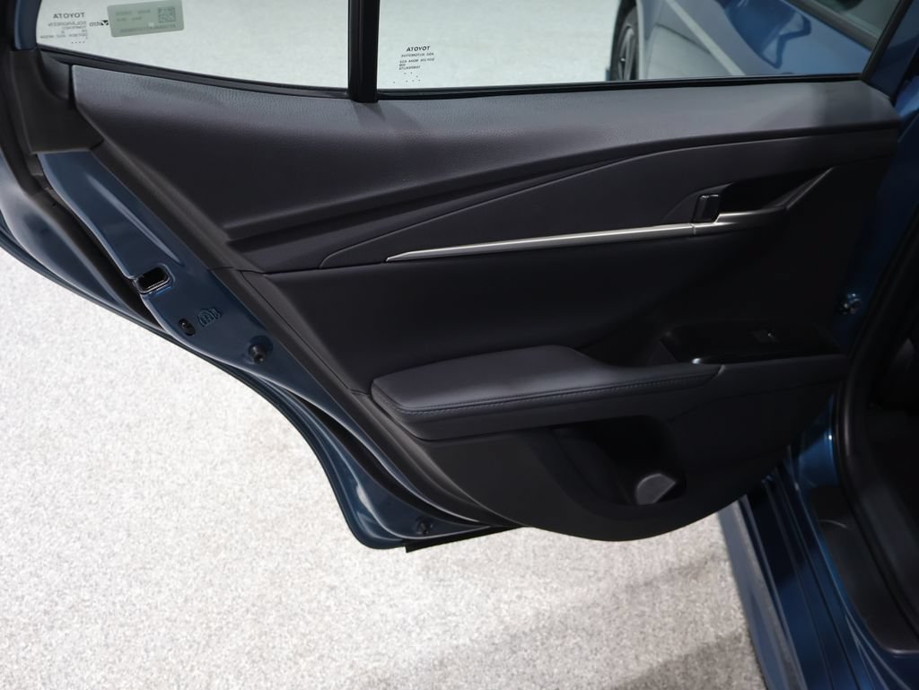 Used 2026 Toyota Camry XSE FWD image 18