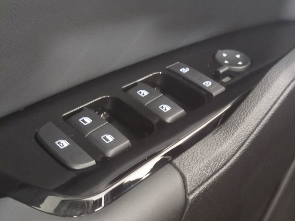 Used 2024 Kia Sportage EX image 30