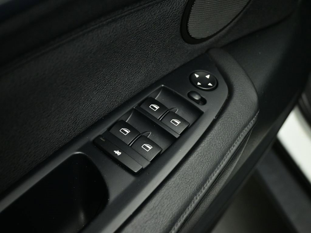 Used 2012 BMW X5 xDrive35i image 22
