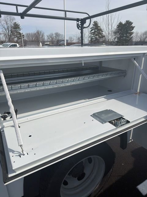 New 2026 Ford F450 XL w/ XL Chrome Package image 17