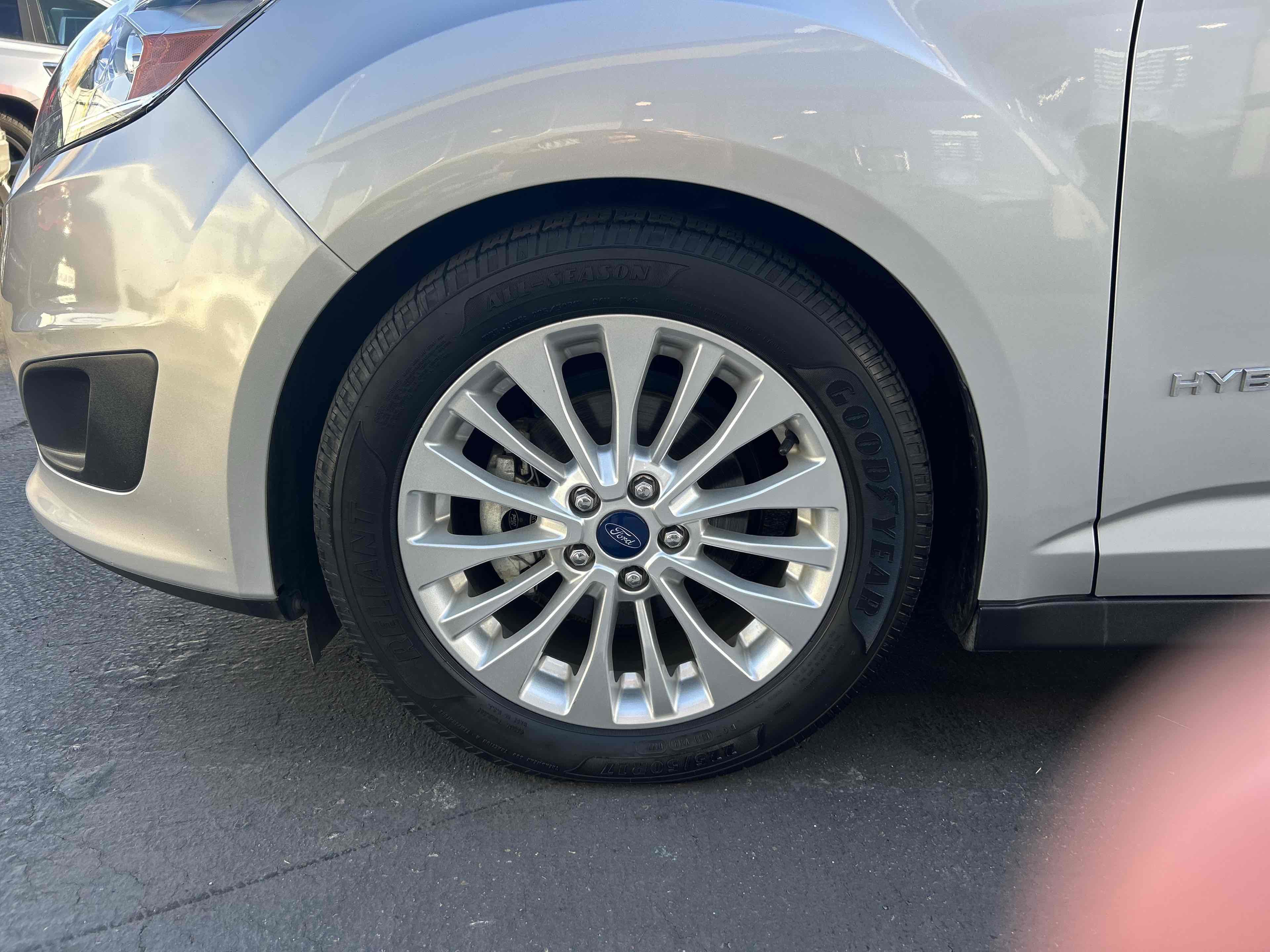 Used 2017 Ford C-MAX SE w/ Equipment Group 201A image 27