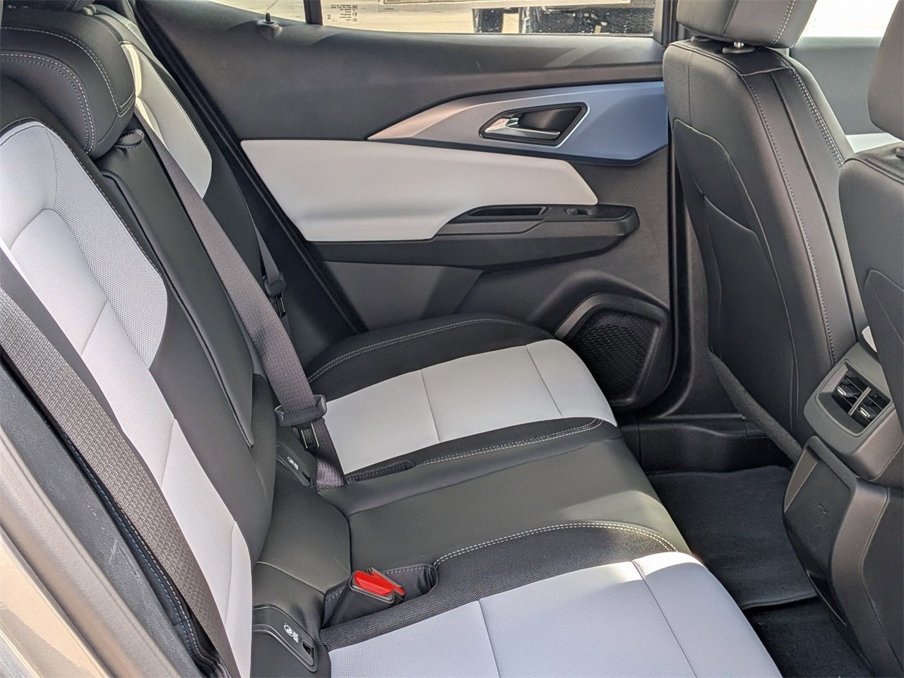 New 2026 Chevrolet Equinox EV LT image 23