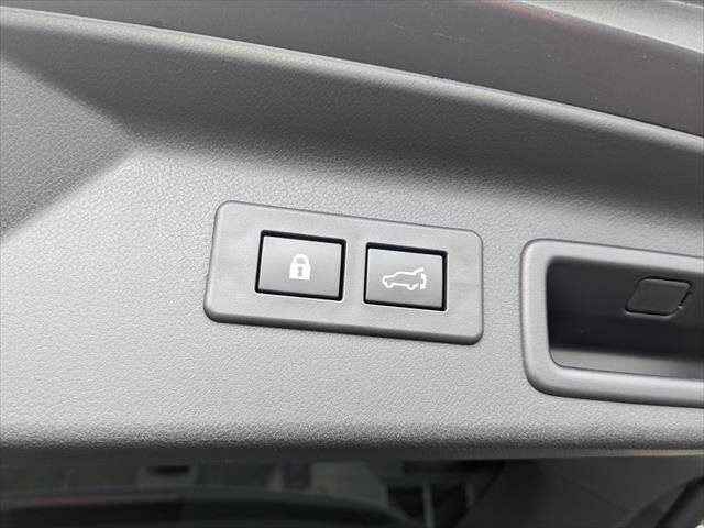 Used 2025 Subaru Forester Sport w/ Popular Package #1 AWD/4WD image 17