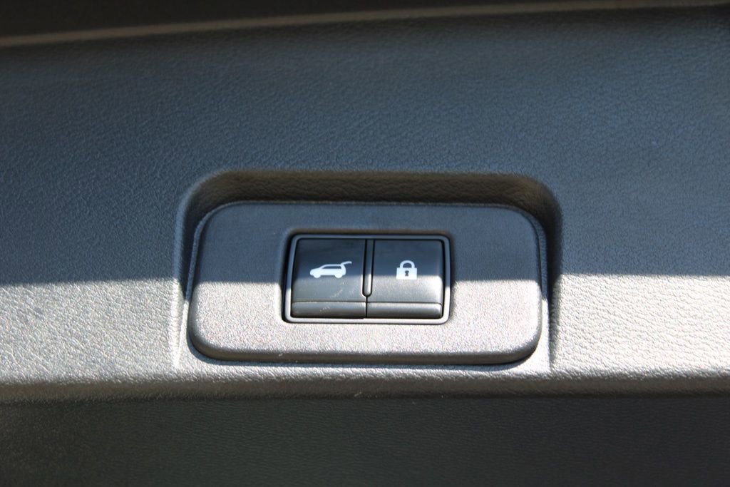 Used 2021 Nissan Rogue Platinum image 12