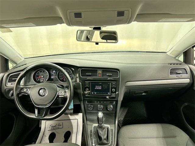 Used 2018 Volkswagen Golf S image 23