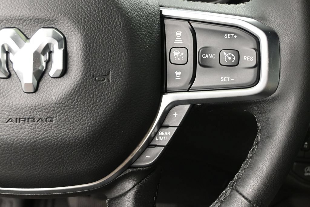 Used 2025 RAM 1500 Big Horn AWD/4WD image 30