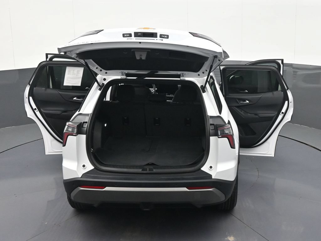 Certified 2026 Chevrolet Equinox LT AWD/4WD image 43