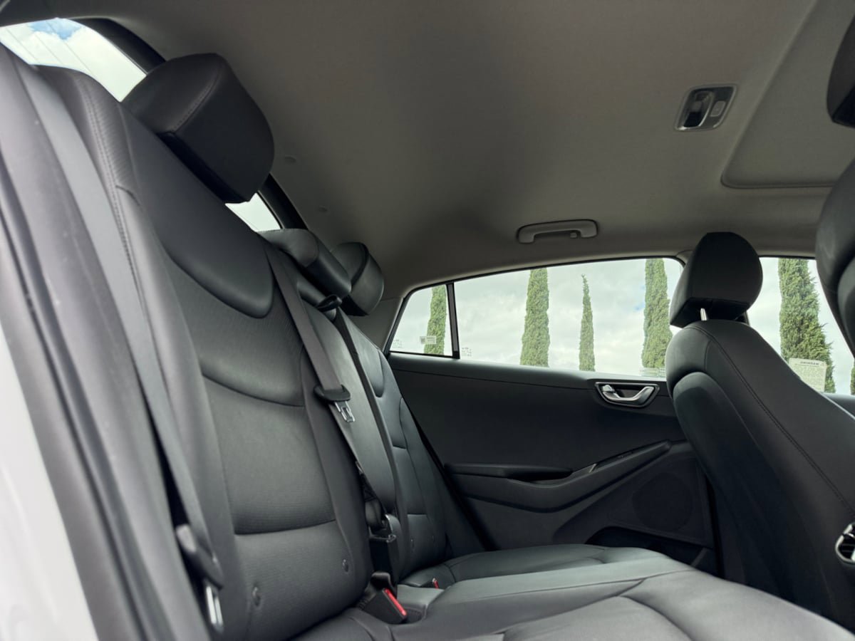 Used 2020 Hyundai Ioniq Limited FWD image 19