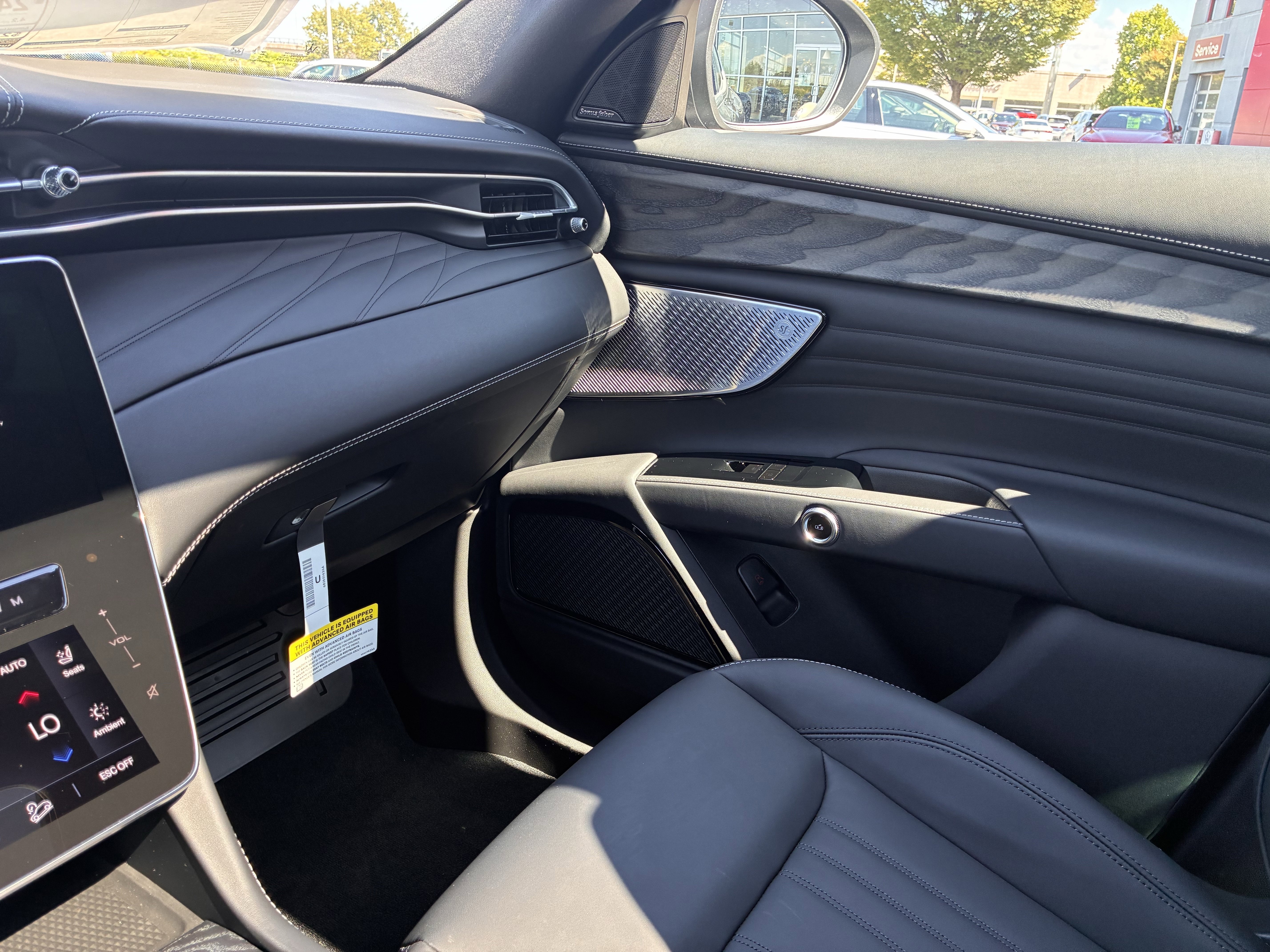 New 2025 Maserati Grecale GT image 27