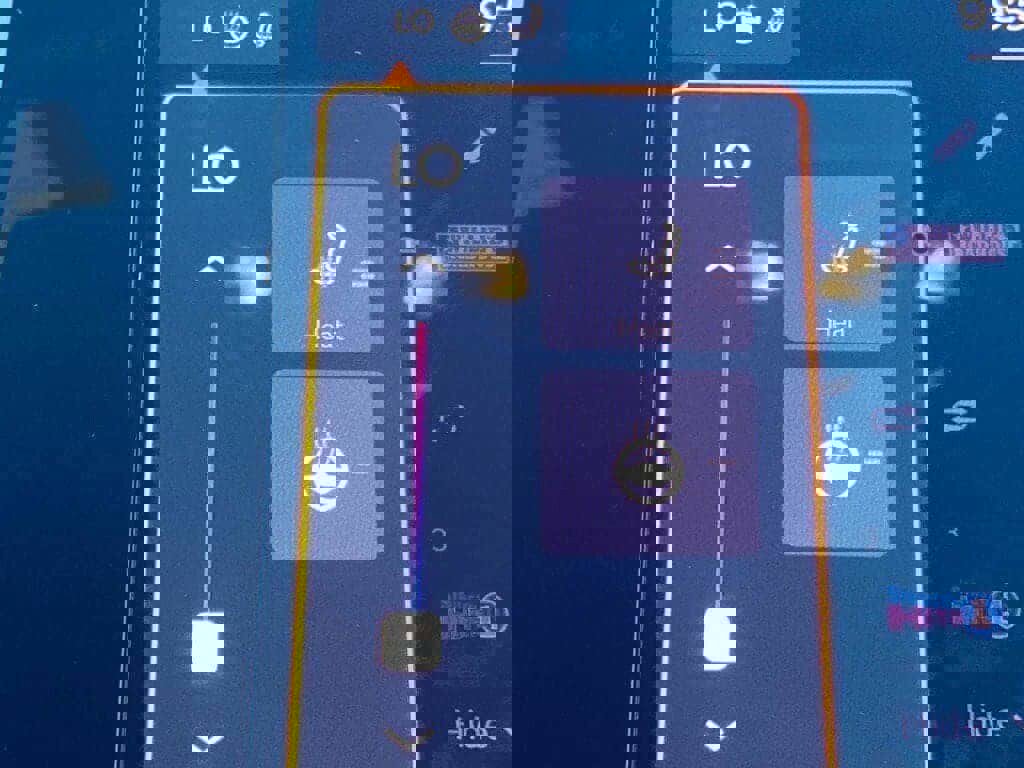 Used 2025 Jeep Grand Cherokee Altitude image 15