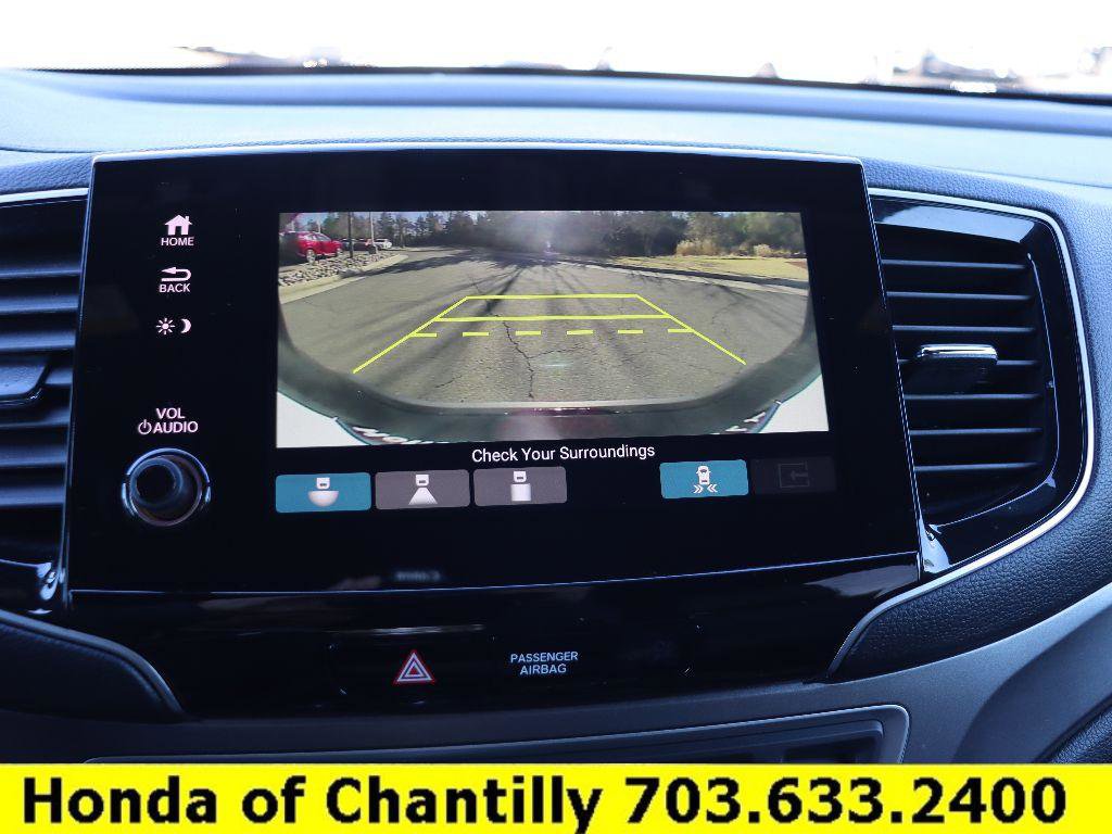 Certified 2024 Honda Passport EX-L image 17