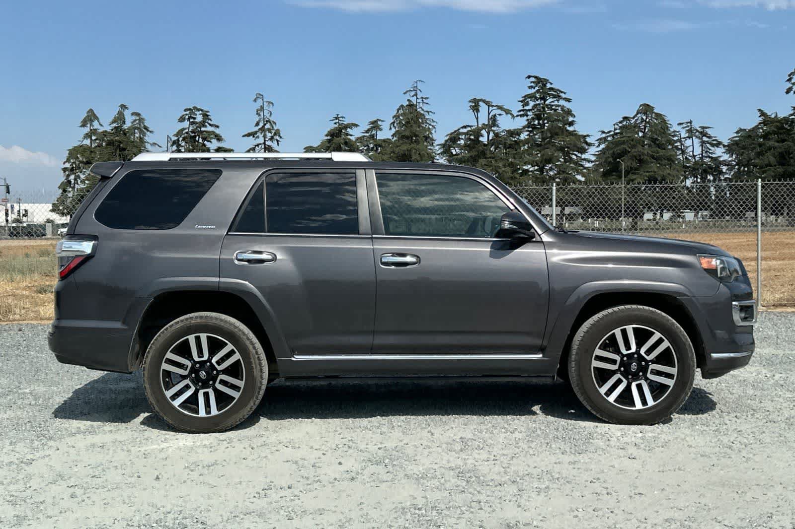 Used 2019 Toyota 4Runner Limited AWD/4WD image 9