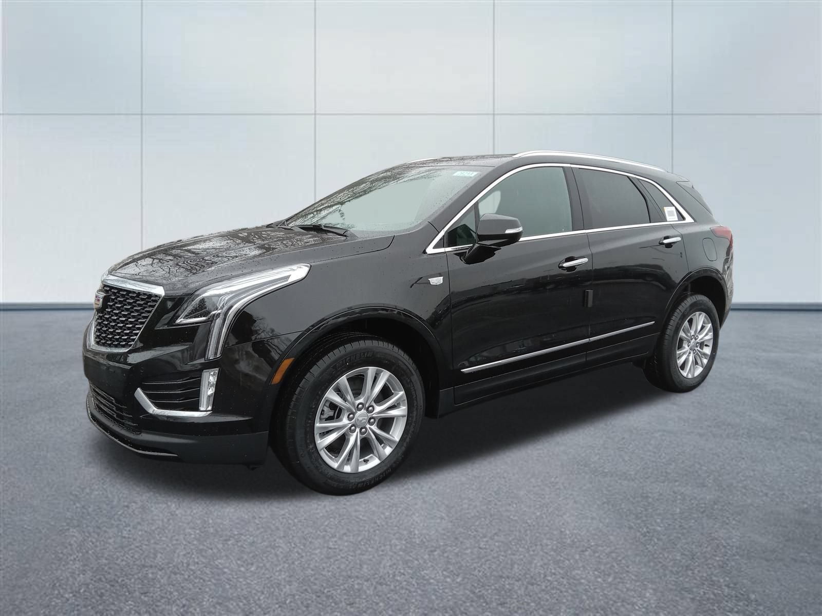 New 2026 Cadillac XT5 Luxury AWD/4WD image 1