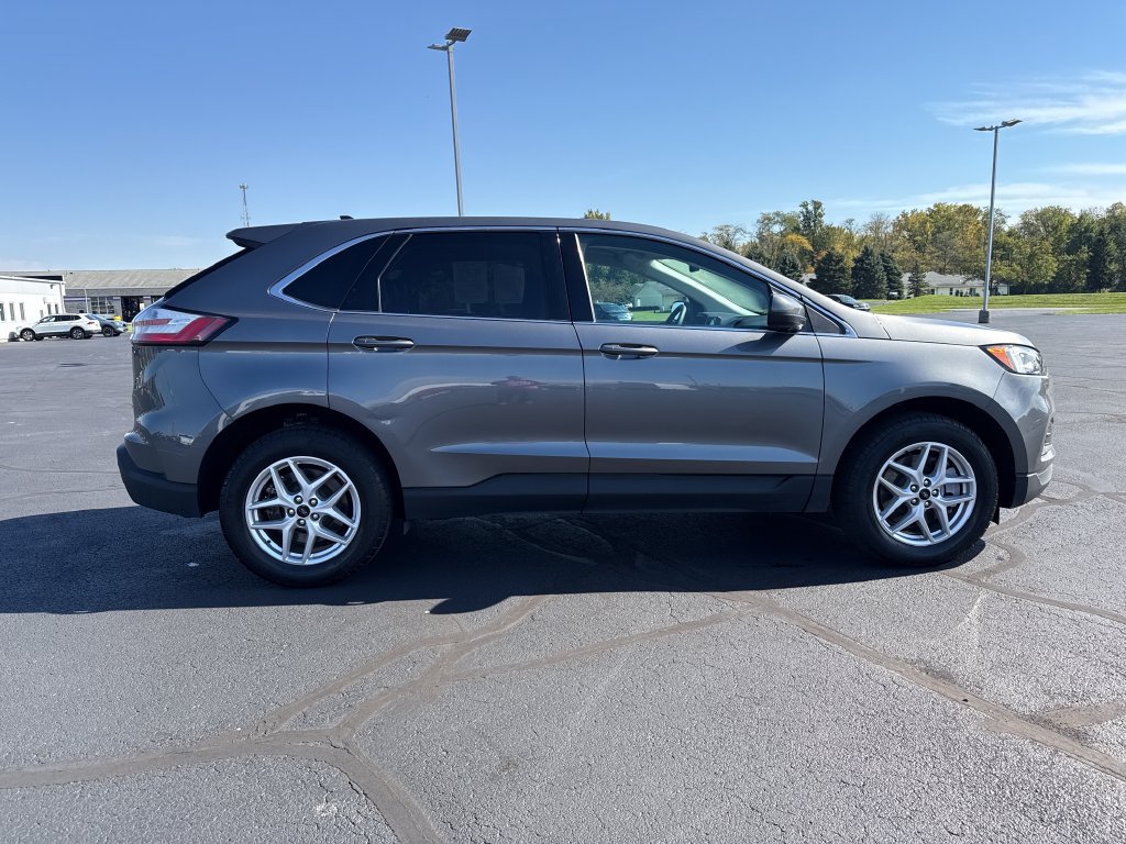 Used 2023 Ford Edge SEL w/ Convenience Package AWD/4WD image 9