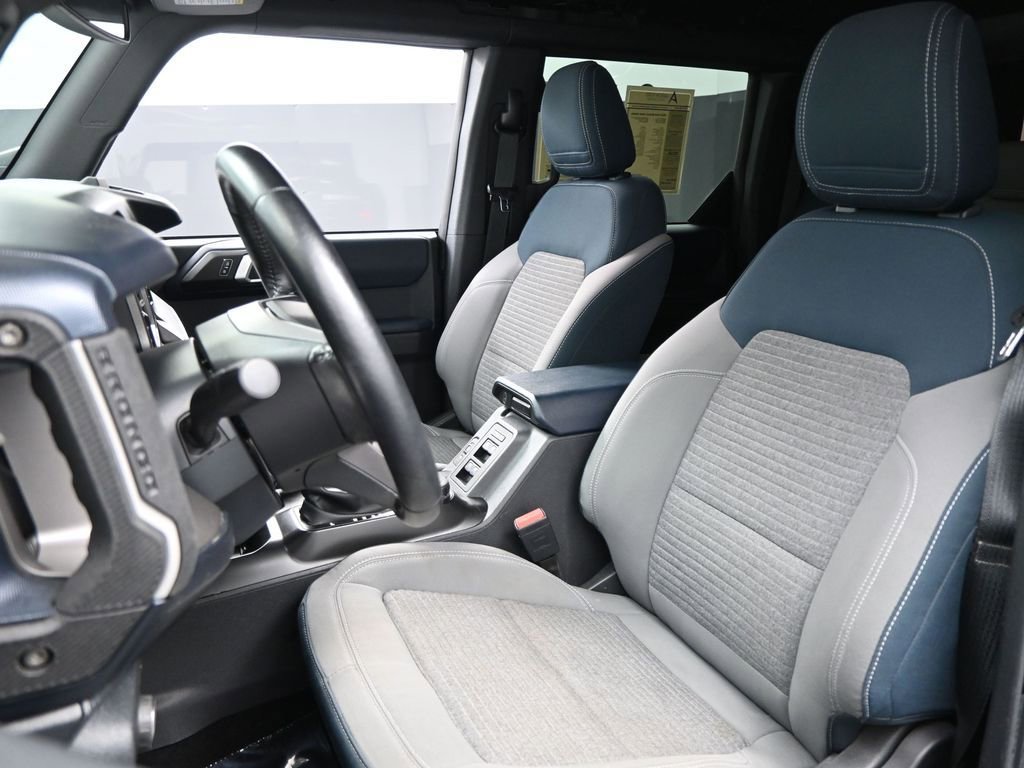 Used 2022 Ford Bronco Outer Banks image 8