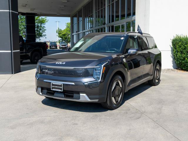 Certified 2024 Kia EV9 Wind AWD/4WD image 3