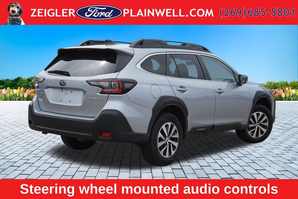 Used 2023 Subaru Outback Premium AWD/4WD image 5