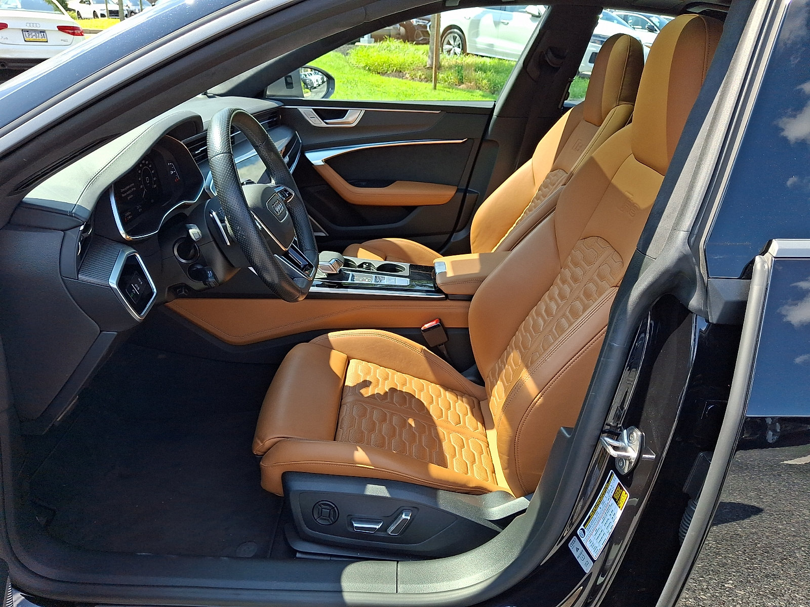 Used 2024 Audi RS 7 Performance AWD/4WD image 14