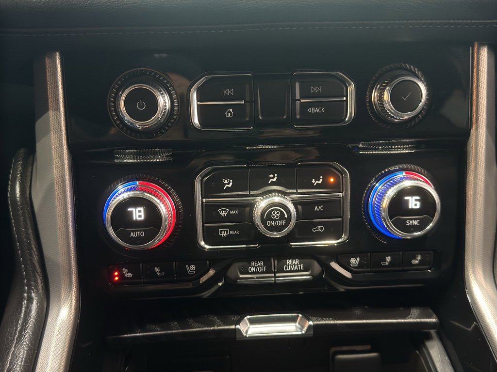 Used 2024 GMC Yukon XL Denali image 33