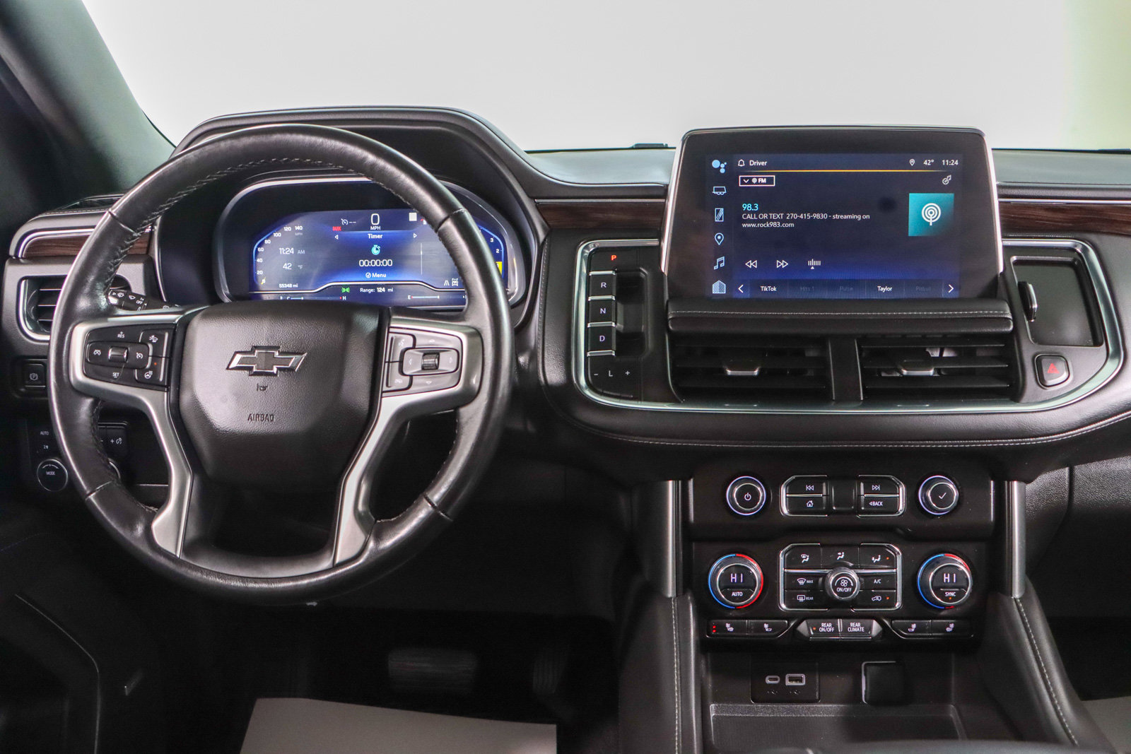 Used 2023 Chevrolet Tahoe Z71 w/ Luxury Package AWD/4WD image 18